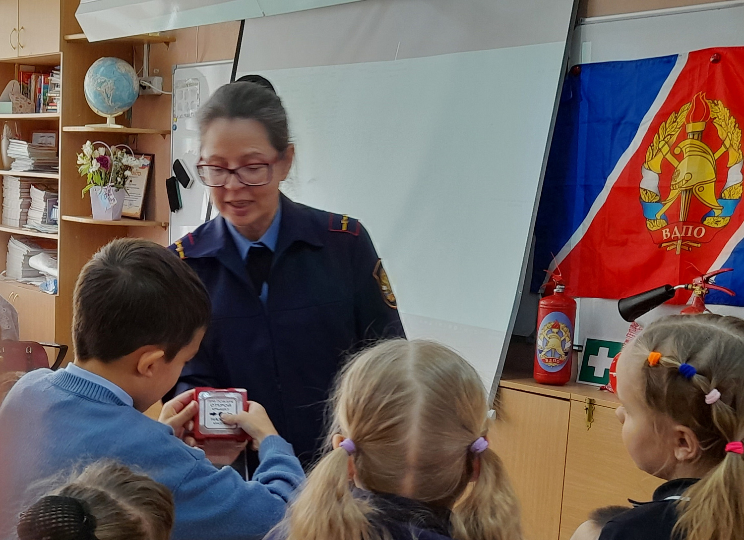 Уроки по пожарной безопасности для школьников Правового лицея имени Николенко. 